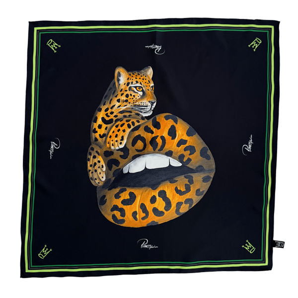 Schwarzer Seidenschal 65x65 cm aus 100% Maulbeerseide - Leo Print / THE LEO SILK SCARF